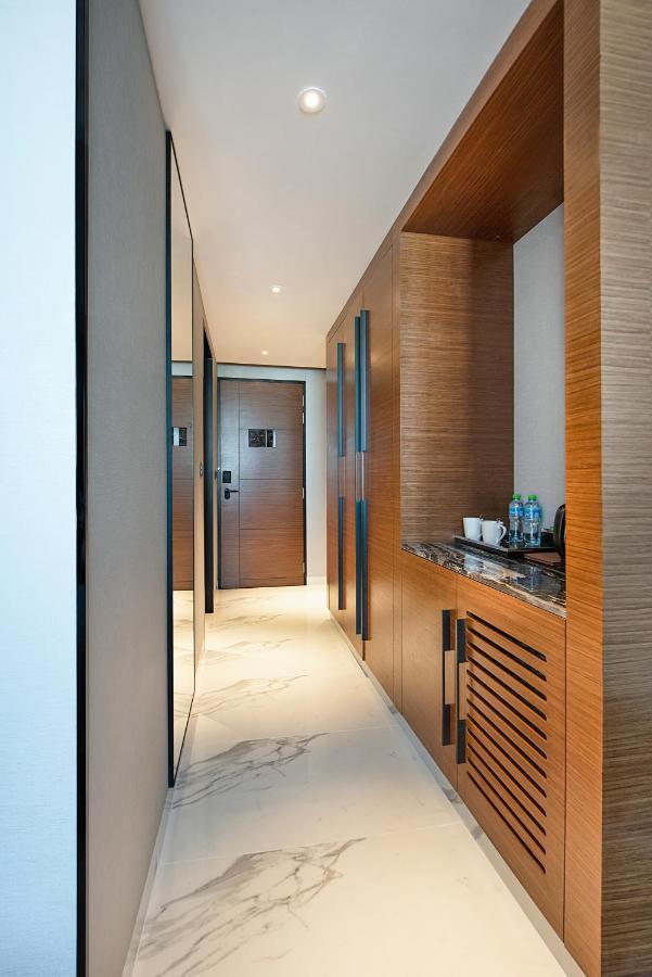 Asiana Grand Hotel ดูไบ ภายนอก รูปภาพ A room at the hotel