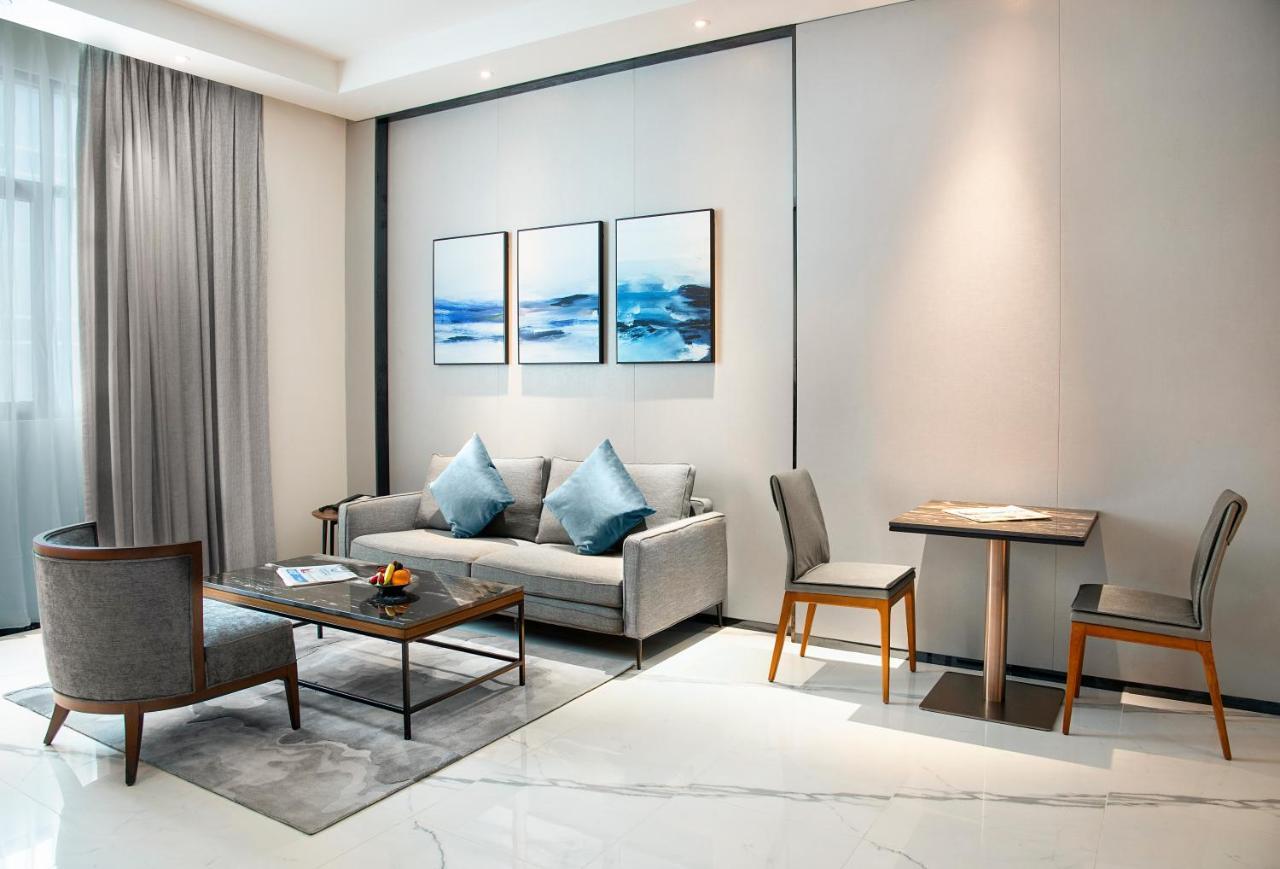 Asiana Grand Hotel ดูไบ ภายนอก รูปภาพ A living room at the hotel